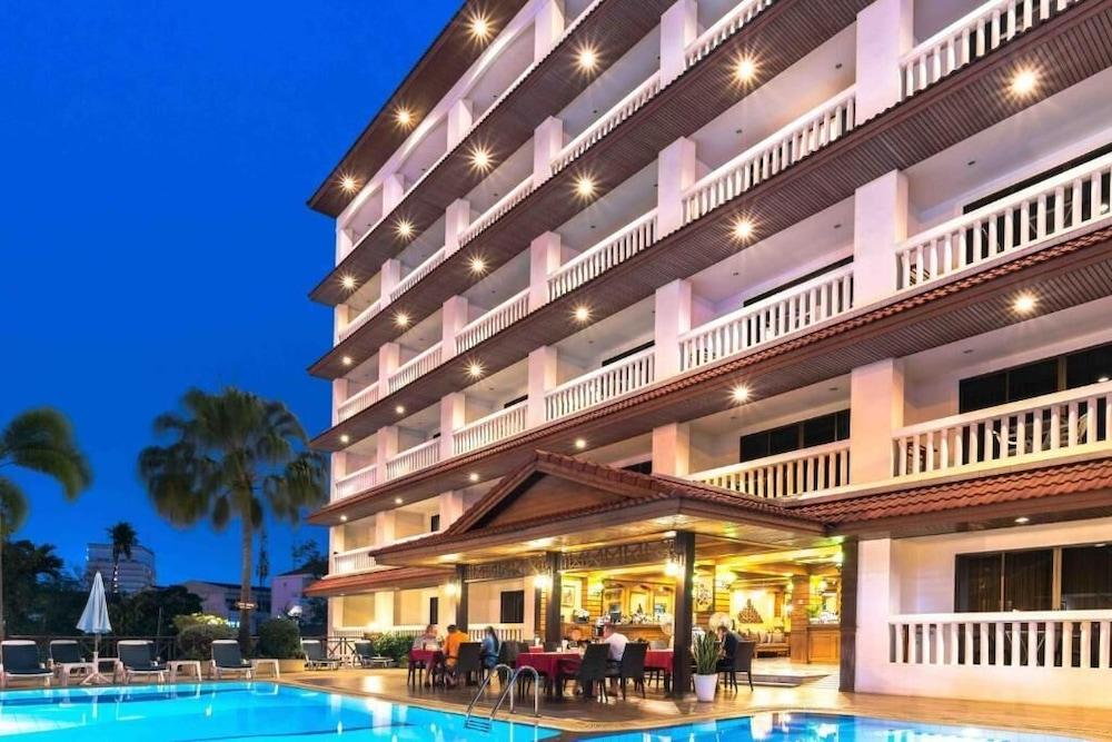 The Residence Garden Pattaya Exterior photo