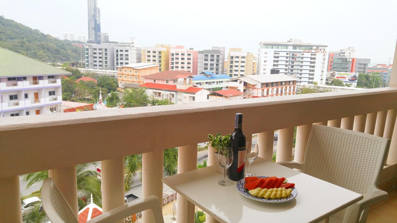 The Residence Garden Pattaya Exterior photo